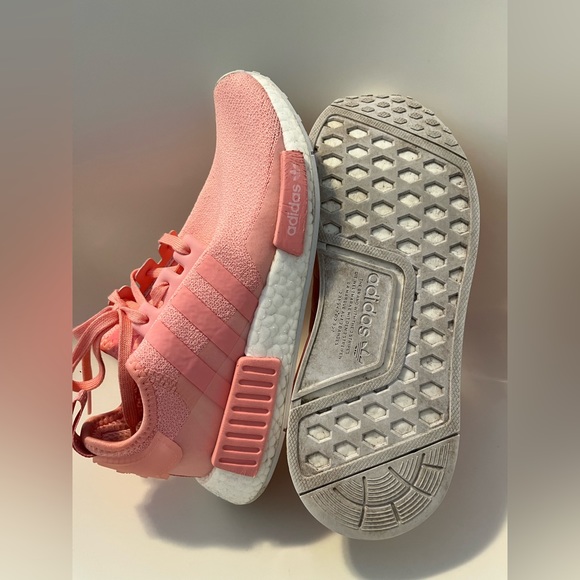 Adidas NMD R1 Glow Pink Shoes Size 6 (Kids) - Picture 5 of 6